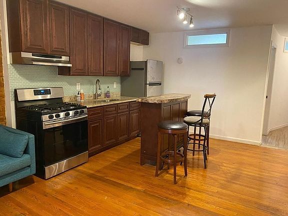 5th image of 144 Macon St #1L