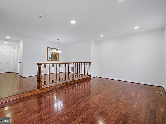 4th image of 14309 Bonnett Ln