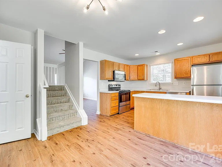 14139 Tranters Creek Ln — Photo 10