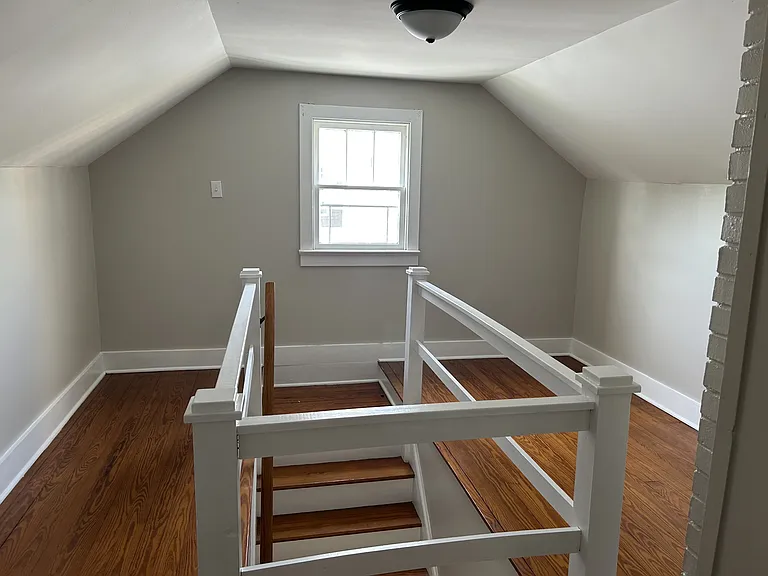 352 Shenandoah Ave — Photo 6