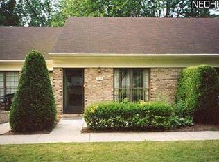 1633 Westhampton Dr, Austintown, OH 44515