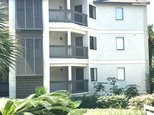 372 Moss Oak Cir, Saint Simons Island, GA 31522