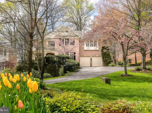 6715 Landon Ln, Bethesda, MD 20817