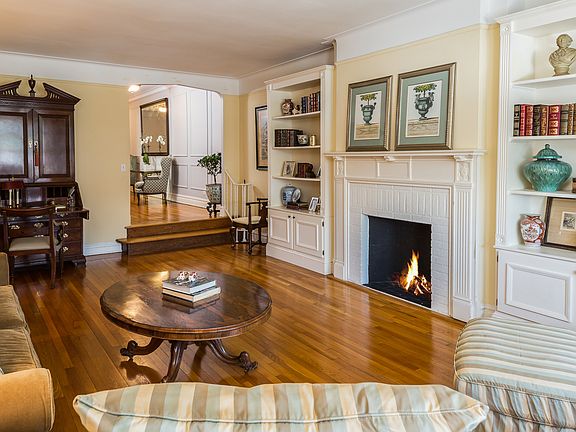 3rd image of 25 Parkview Ave APT 5B