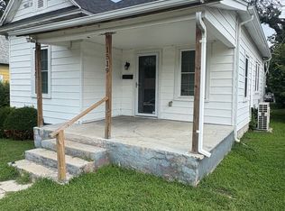 1519 Nelson St, Webb City, MO 64870