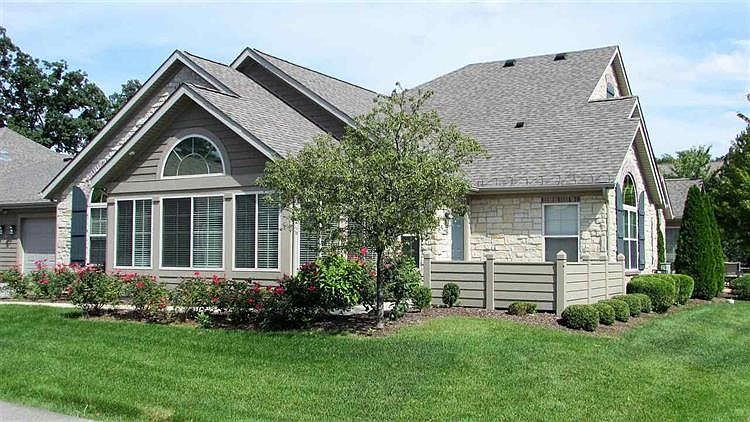 1st image of 902 Dublin Dr #19