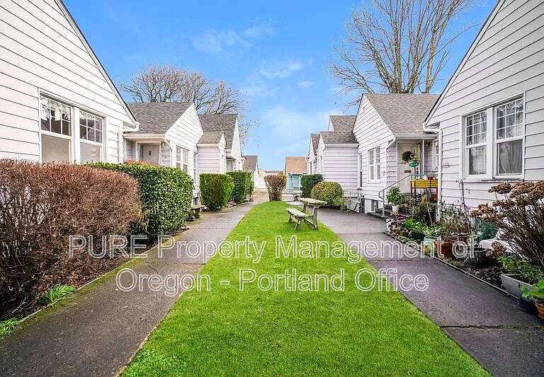 715 NE 20th Ave #1 — Photo 10