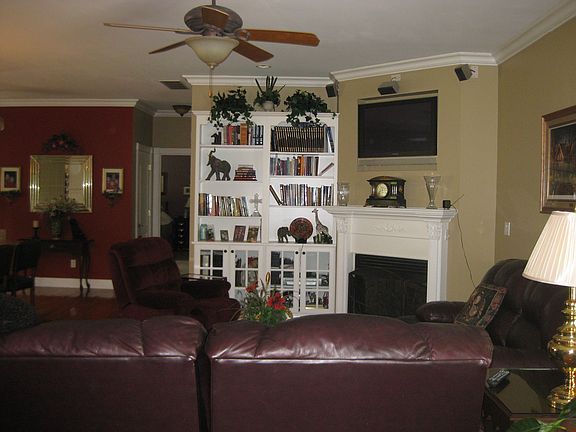 5th image of 308 Brown Court