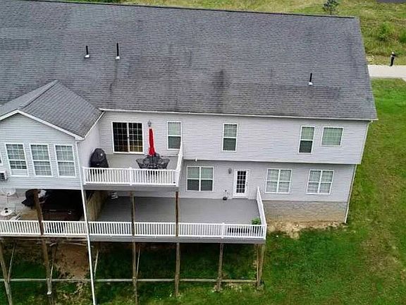 3rd image of 109 Dolaron Ln