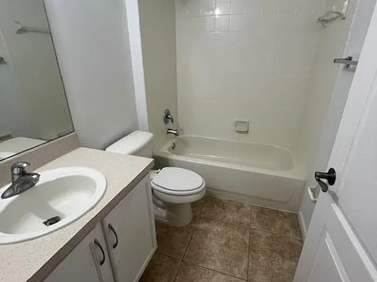 130 Newberry Ln — Photo 17