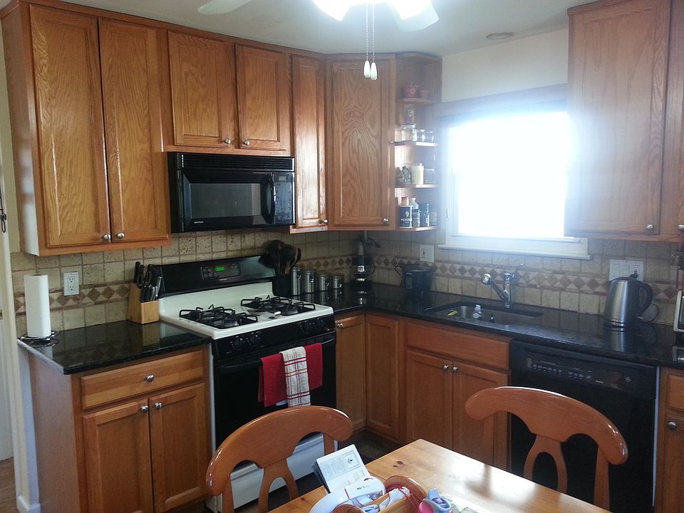2nd image of 7 Foster Ave