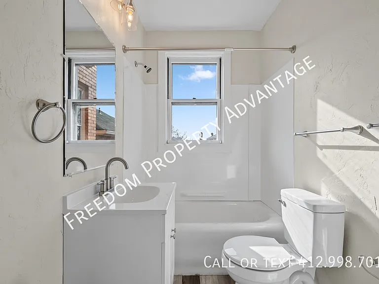 3230 California Ave — Photo 15