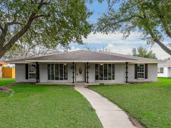 1014 Westlake Dr, Desoto, TX 75115