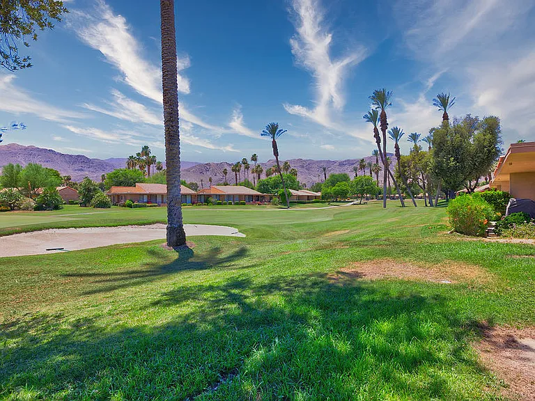 GOLF COURSE VIEW, MOUNTAIN VIEW