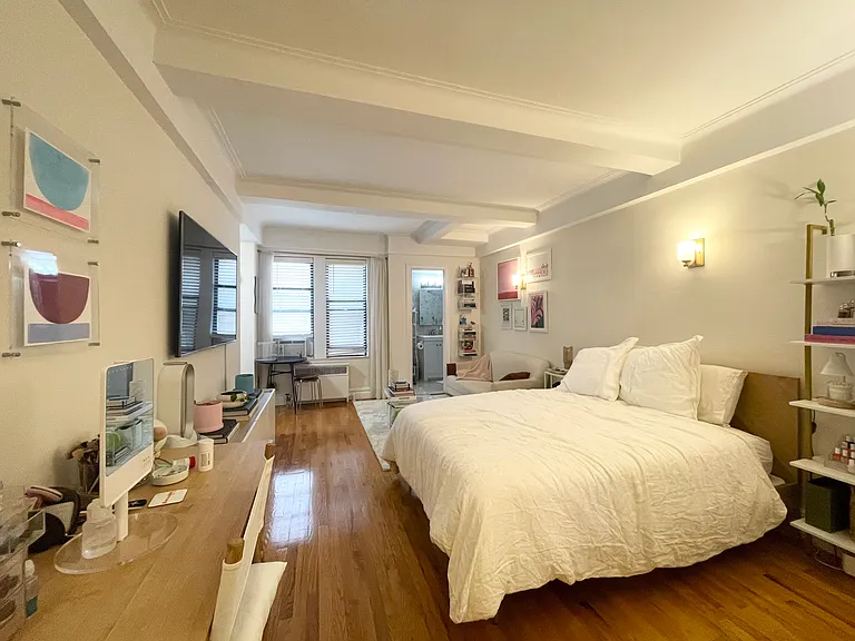 121 E 31st St #6G — Photo 1