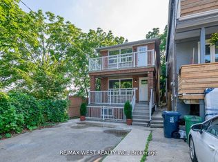 2A Fort Rouille St #3, Toronto, ON M6K2C1
