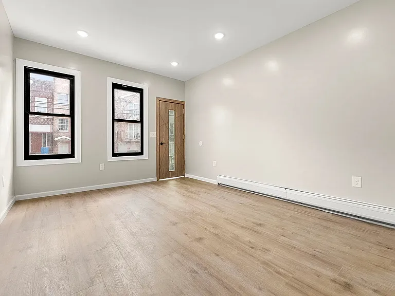Livingroom - Lots of natural light