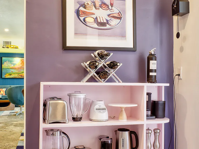 Fully equipped kitchen with blender, toaster, Kitchen-Aid mixer, etc etc.