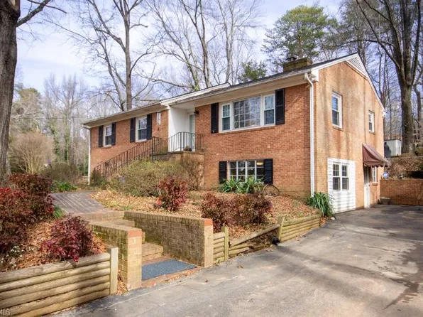 1114 Rustic Rd, Greensboro, NC 27410