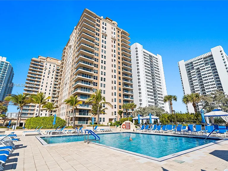 1920 S Ocean Dr #17D — Photo 37