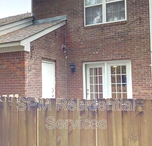 5116 Lampost Cir — Photo 14