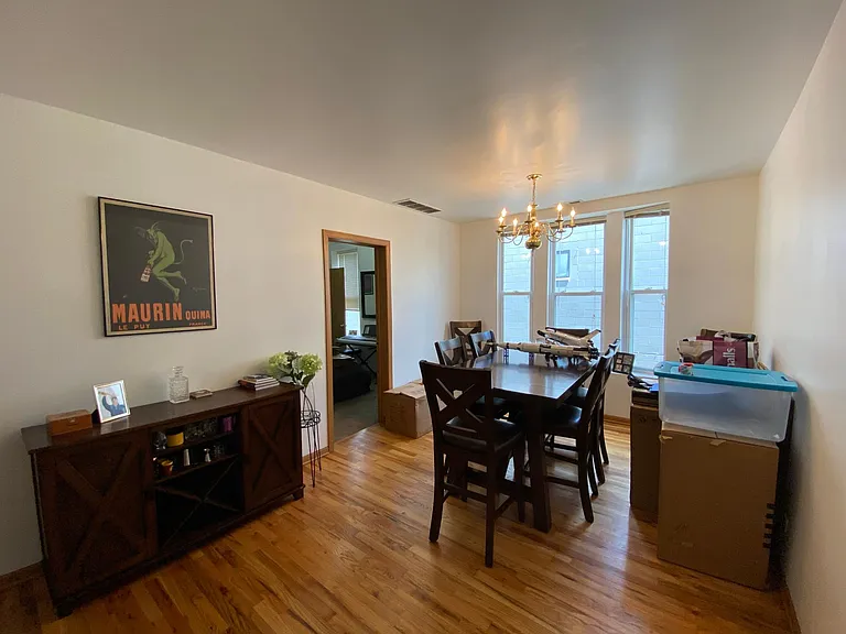 2920 W Shakespeare Ave — Photo 4