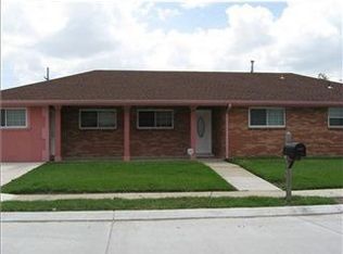 4700 Rosalia Dr, New Orleans, LA 70127