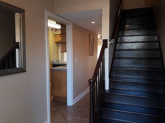 3rd image of 322 Georgetown Dr
