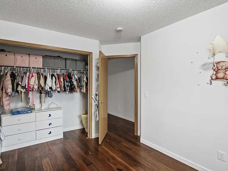 3623 Genevieve Ave N — Photo 17