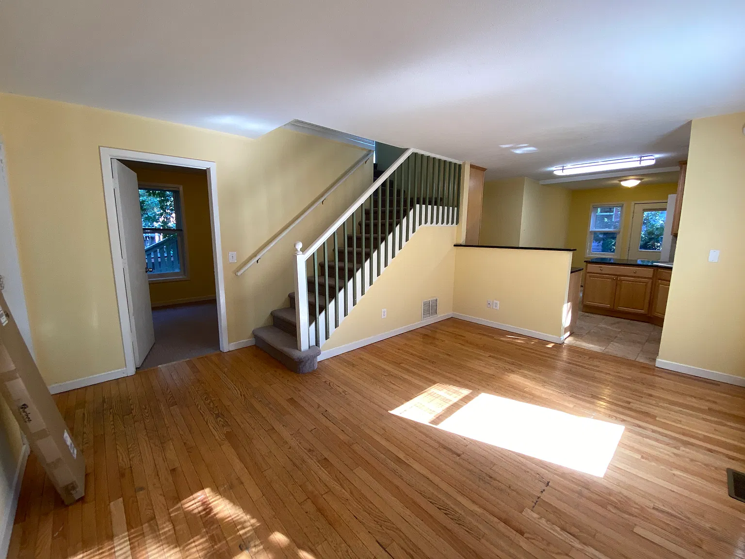 4 bed, 1200 sqft, $7,000 — Photo 4