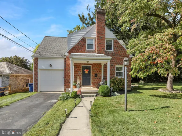 5 Leland Ave, West Lawn, PA 19609