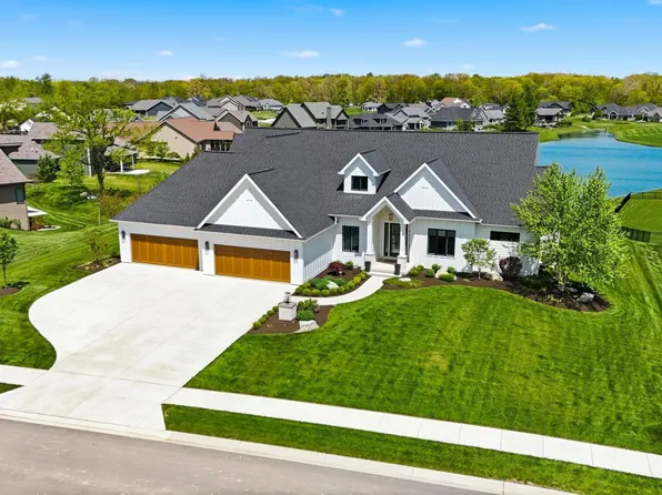10479 Beaugreen Cv, Leo, IN 46765