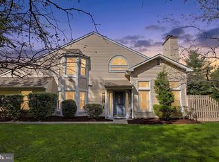 35 Endsleigh Pl, Robbinsville, NJ 08691