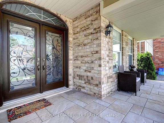 4th image of 1094 Hepburn Rd