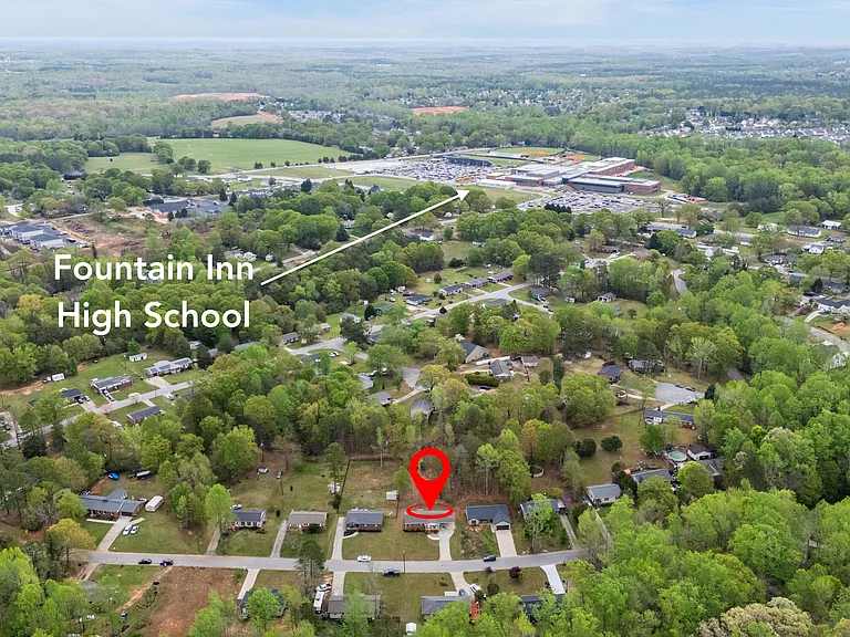 Zoned for (and walkable to) Fountain Inn High School