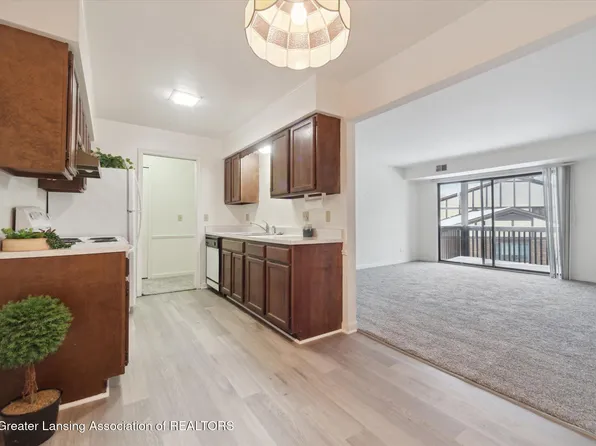 6150 Cobblers Dr APT 116, East Lansing, MI 48823