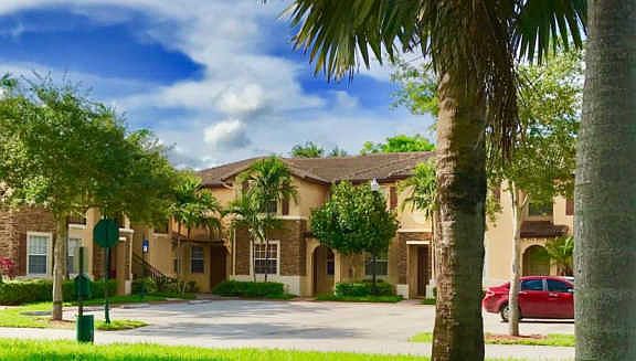 3rd image of 3355 NE Thirteen Circle Dr #107-28