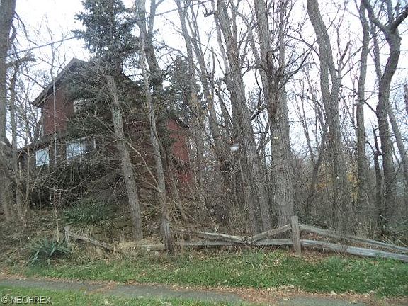 4th image of 23 Starr Ave