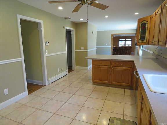 4th image of 197 Radio Ave