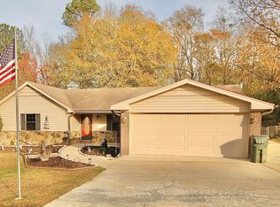 229 Dove Whitaker Rd, Caledonia, MS 39740