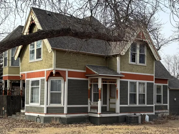 501 E 6th Ave, Redfield, SD 57469