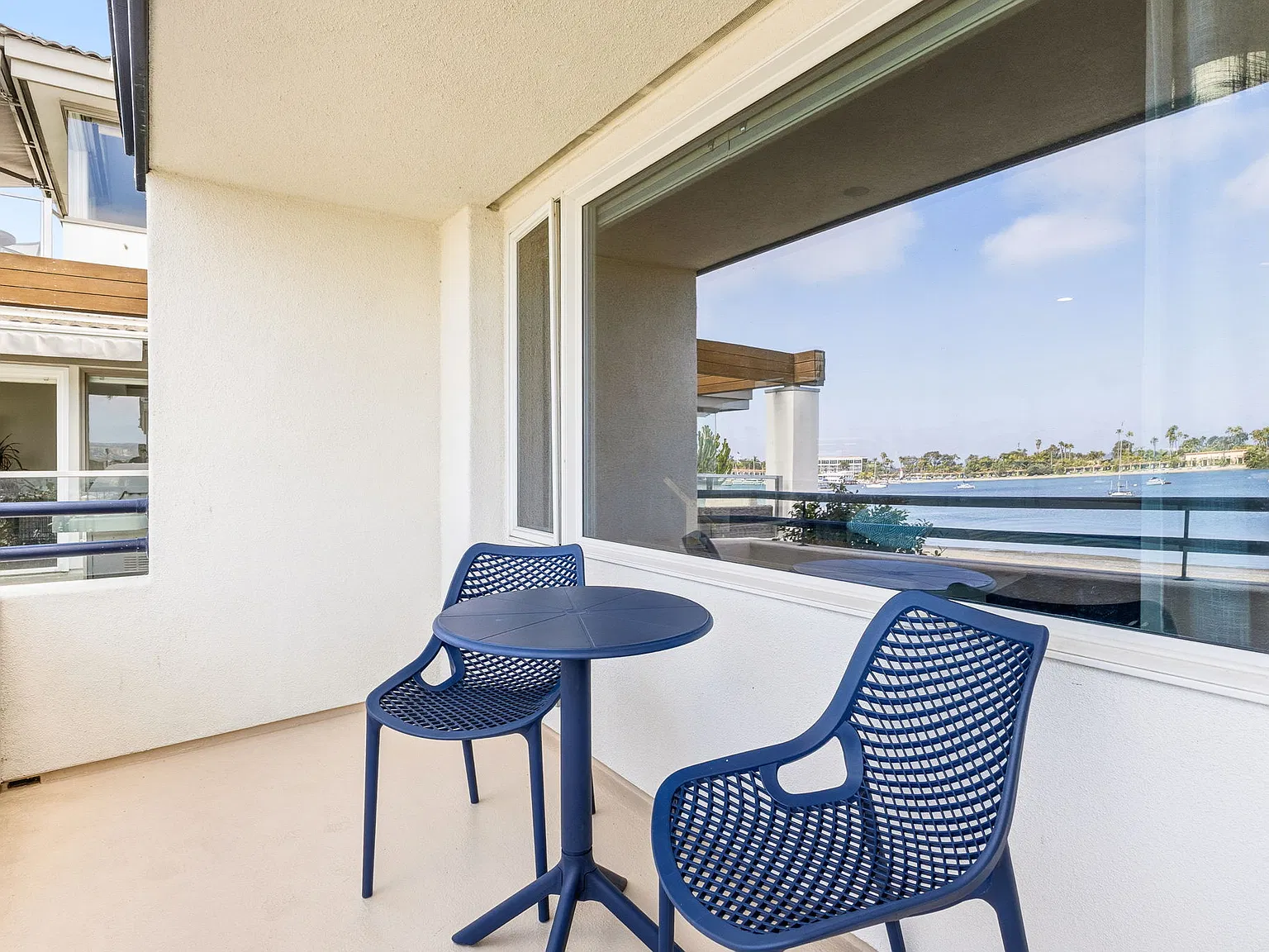 3 bed, 3900 sqft, $9,000 — Photo 4