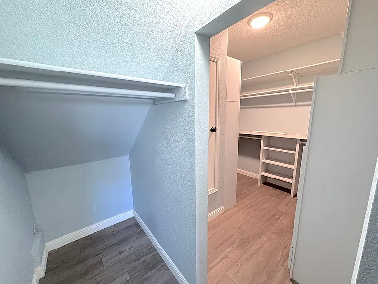 3046 Bariloche Dr — Photo 16