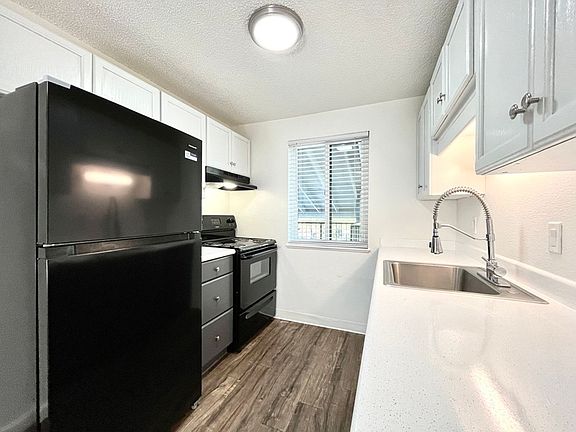 5th image of 14095 SW Walker Rd APT 59