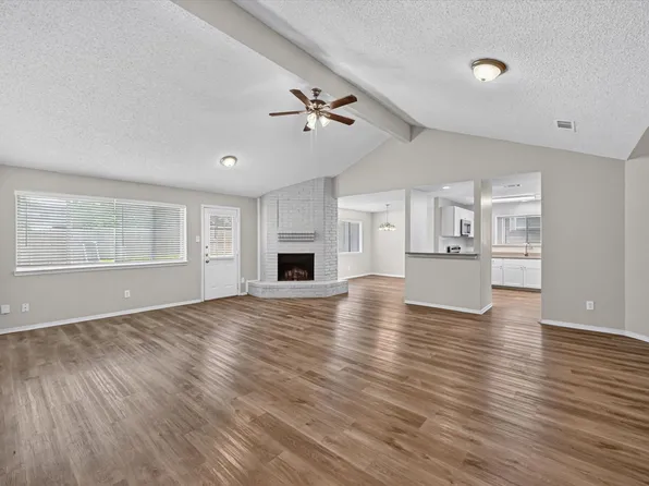 10165 Indian Mound Rd, Fort Worth, TX 76108