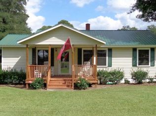 2824 Baker Ave, Marianna, FL 32448