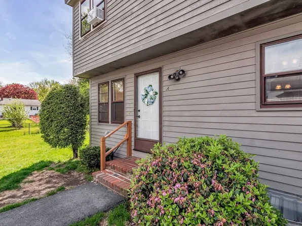 24 Beaver St APT A, Lowell, MA 01850