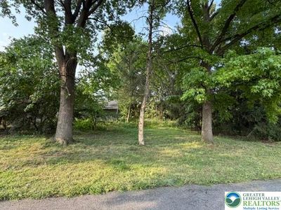 5829 Hill Dr, Allentown, PA, 18104