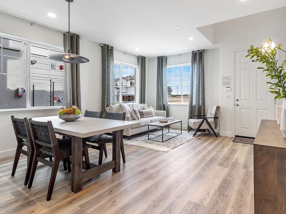 3042-hickorynut-street.52669.p4k.010.web