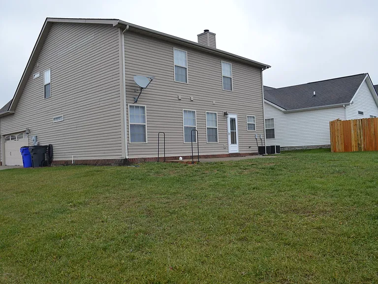 3221 Sweet Clover Ln — Photo 19